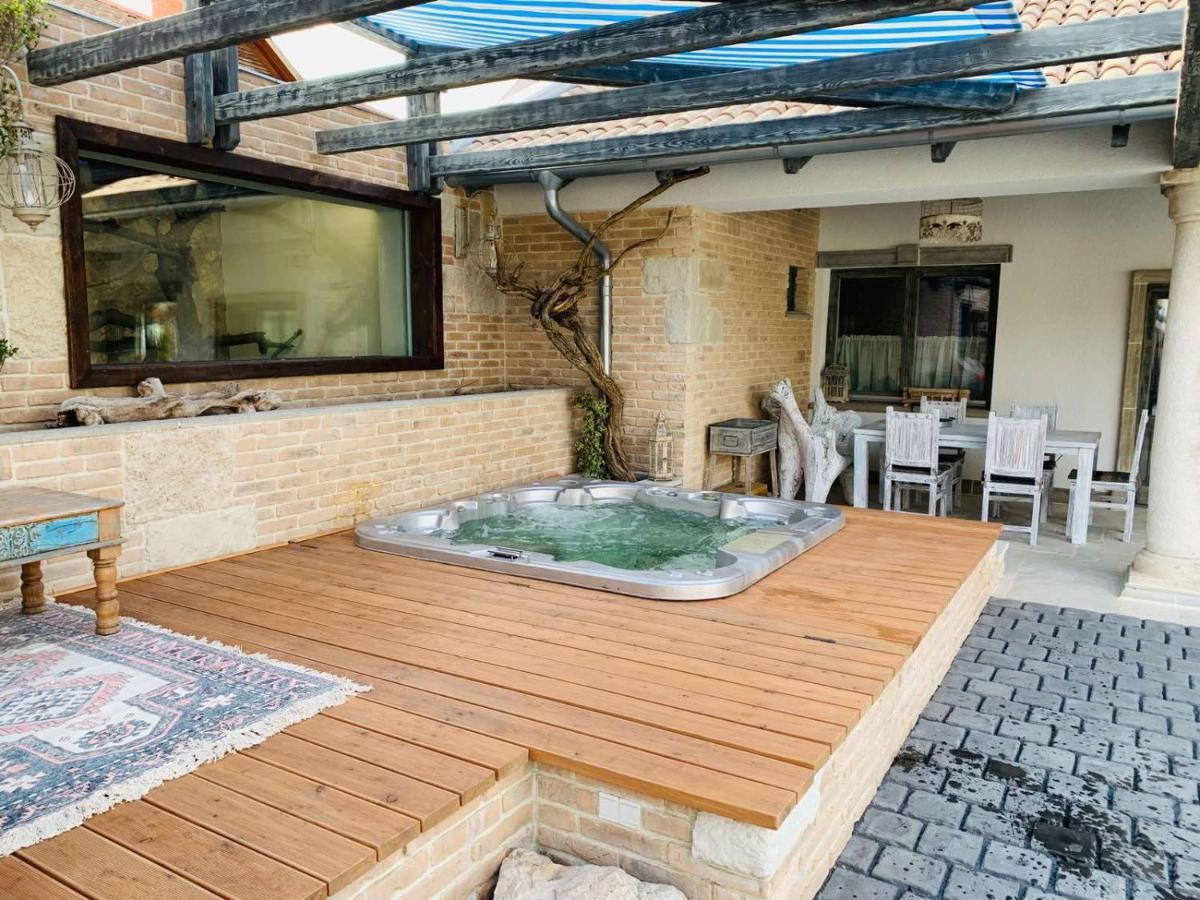 Resident Wellness Vendeghaz Bekescsaba Apartment Exterior photo